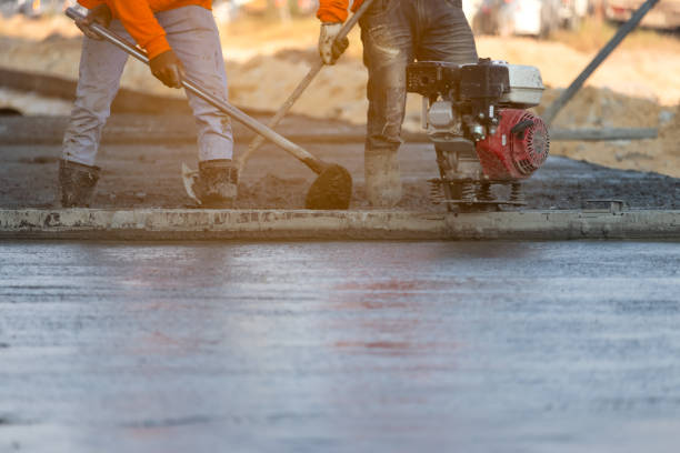 Best Concrete Sidewalk Installation  in Windsor, CA